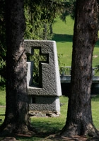 Gedenkstein im tschechischen Ležáky, der Ort wurde 1942 von der SS zerstört.